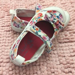 Toddler shoes